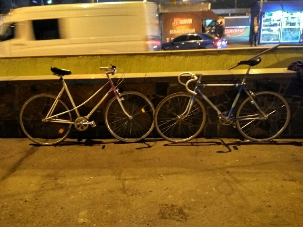 Велогараж на одном киевском балконе;) Велогараж на одном киевском балконе;)
